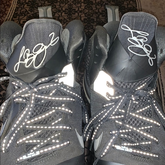 Lebron 9 - Picture 4 of 7